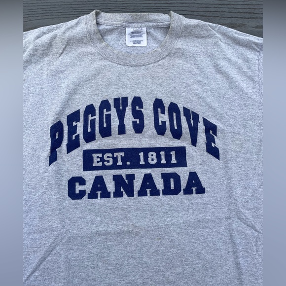 Peggy Cove thrifted t-shirt - Picture 4 of 5